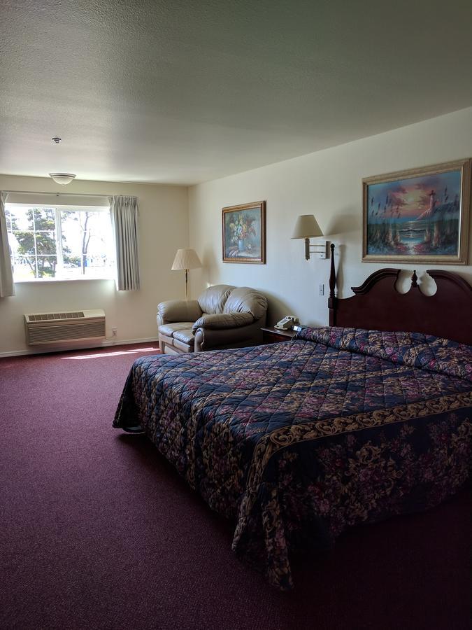 Lighthouse Hotel Crescent City